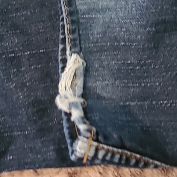 Silver Jeans - Picture 2 of 8